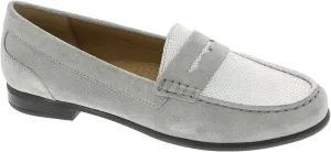 ARRAY Women's Harper Leather Slip-On Leather Loafer