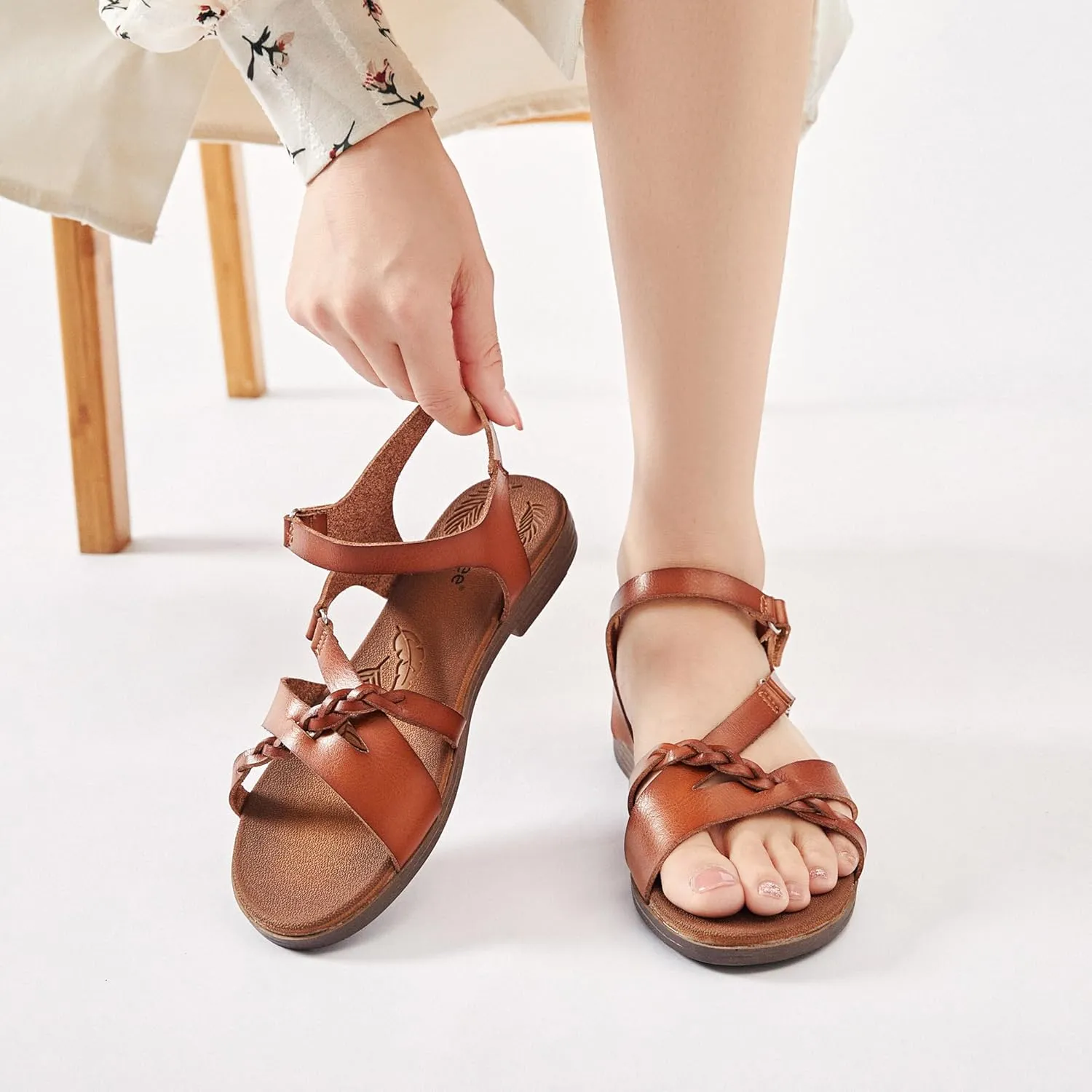 Ataiwee Women's Flat Slide Sandals - Fashion Slip On Flat Summer Shoes.