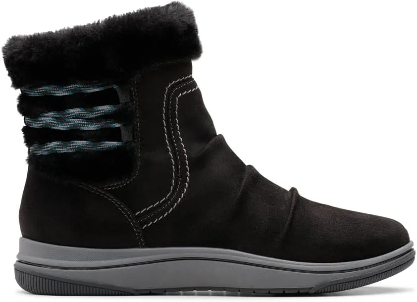 Clarks Women's Breeze Cozy Ankle Boot
