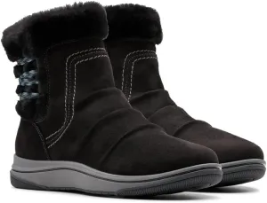 Clarks Women's Breeze Cozy Ankle Boot