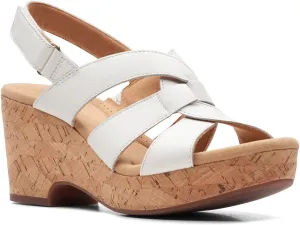 Clarks Womens Giselle Beach Suede Wedge Sandals