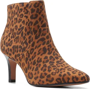 Clarks Women's Illeana Petal Ankle Boot, 4 UK