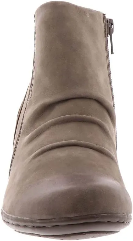 Cobb Hill Laurel Rivet Boot Women's Boot