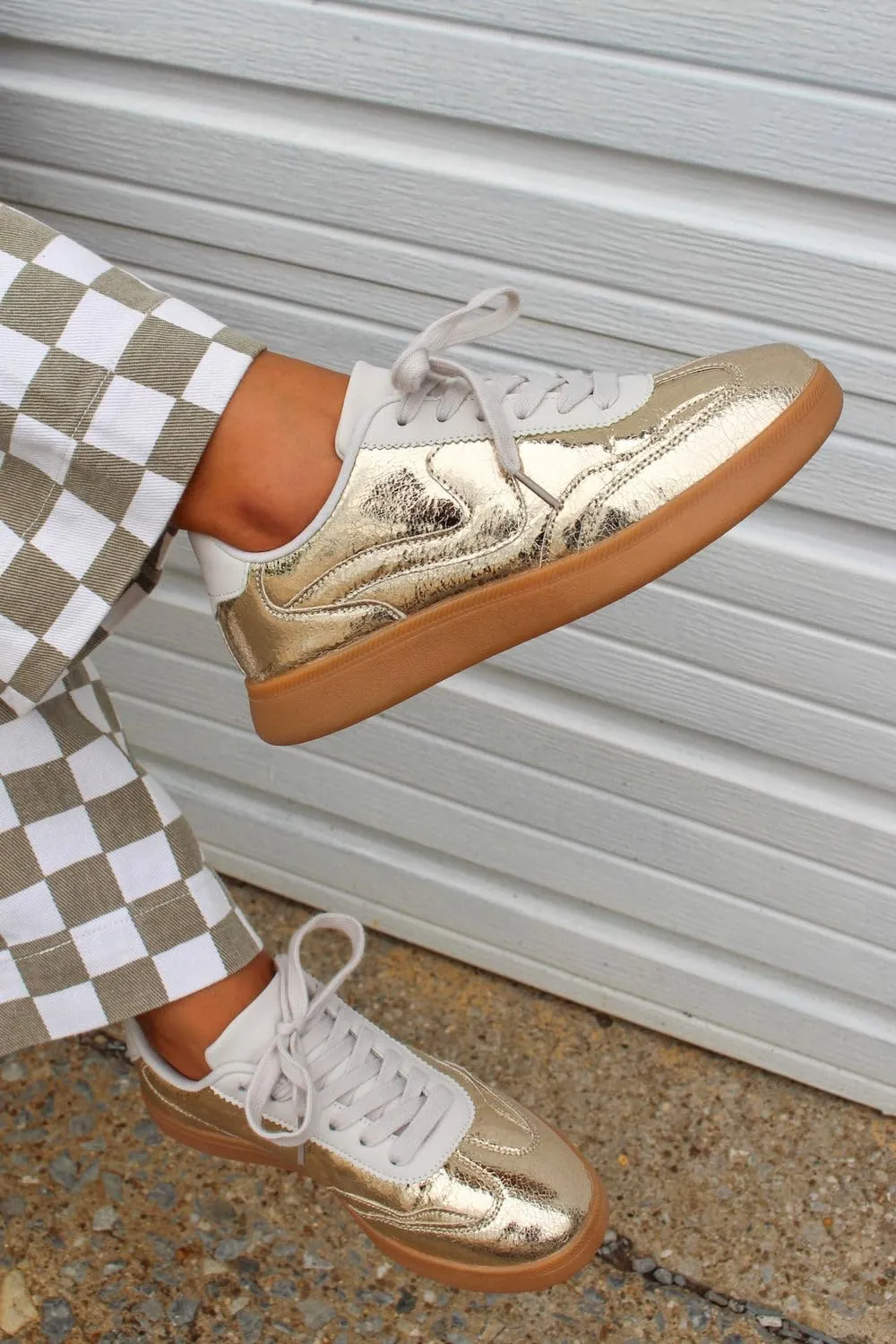 Forever Link Modern-12 Women's Low Top Lady Sneakers Lace-up Fashion Shoes