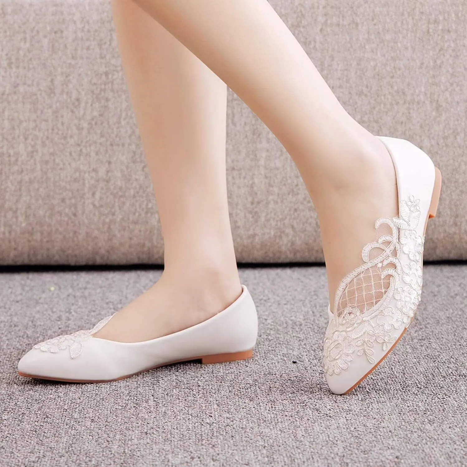 HNVAVQ Women's Lace Wedding Flats for Bride Slip On Dress Shoes White Pointed Toe Ballet Flats Bridal Shoes Pumps