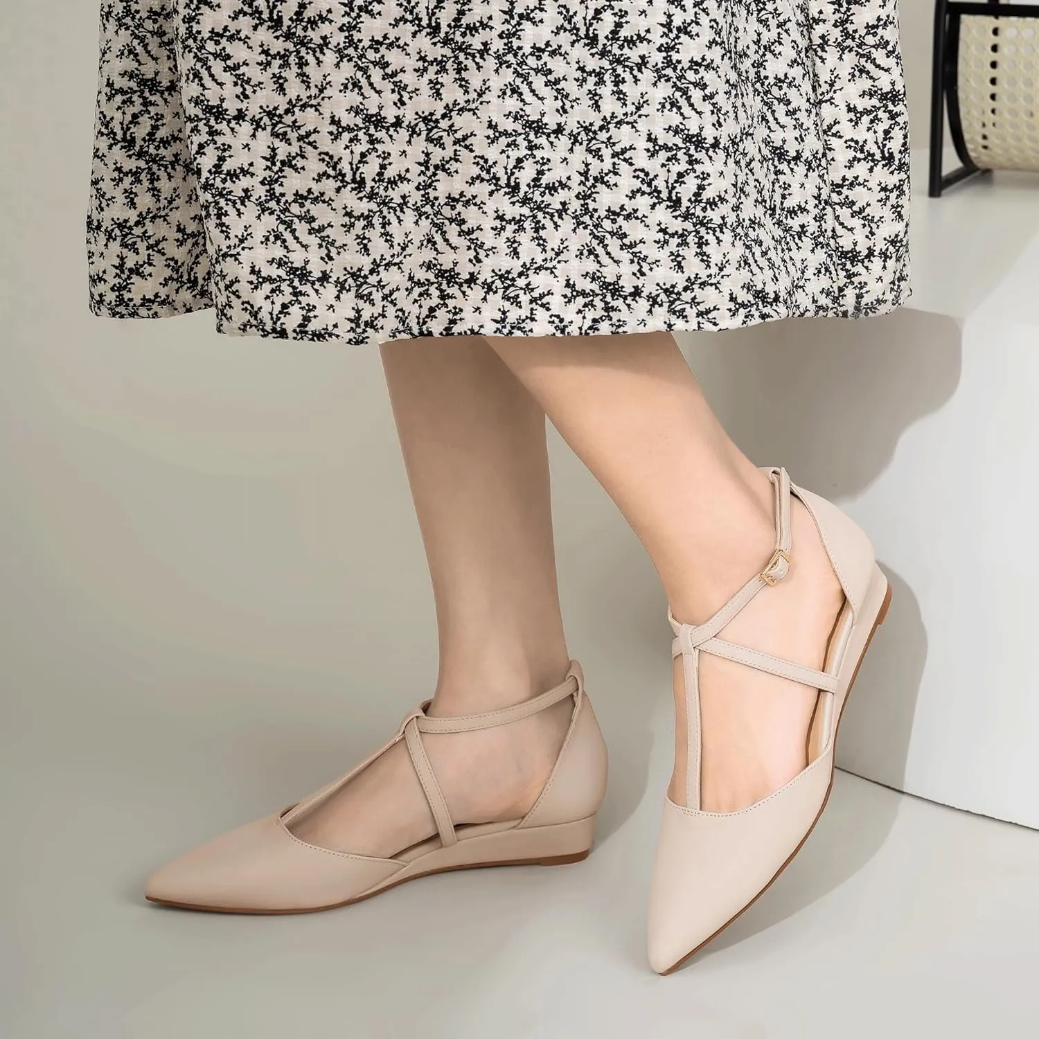 IDIFU Strappy Flat Shoes Pointed Closed Toe Dress Shoes for Women Buckle Ankle T Strap Wedge Flats Wedding Bride Bridal Guest Business Casual Office Prom Dressy Comfortable Formal Women's Flats Shoes