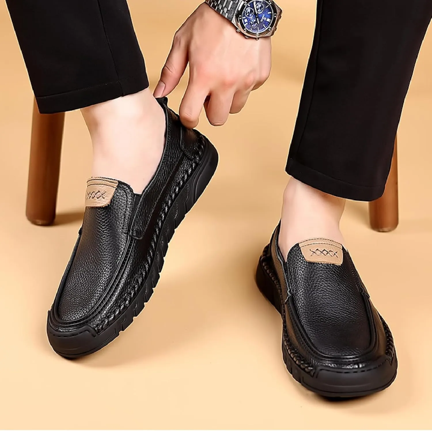 Men's Soft Leather Flat Boat Shoe Round Toe Hand Stitching Soft Platform Anti-Slip Driving Sneakers Outdoor Comfort Lightweight Casual Shoe