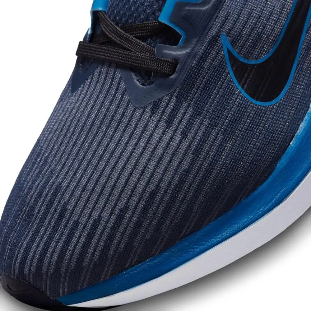 Nike Men's Sneaker