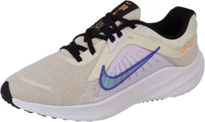 Nike Women's Quest 5 Sneaker