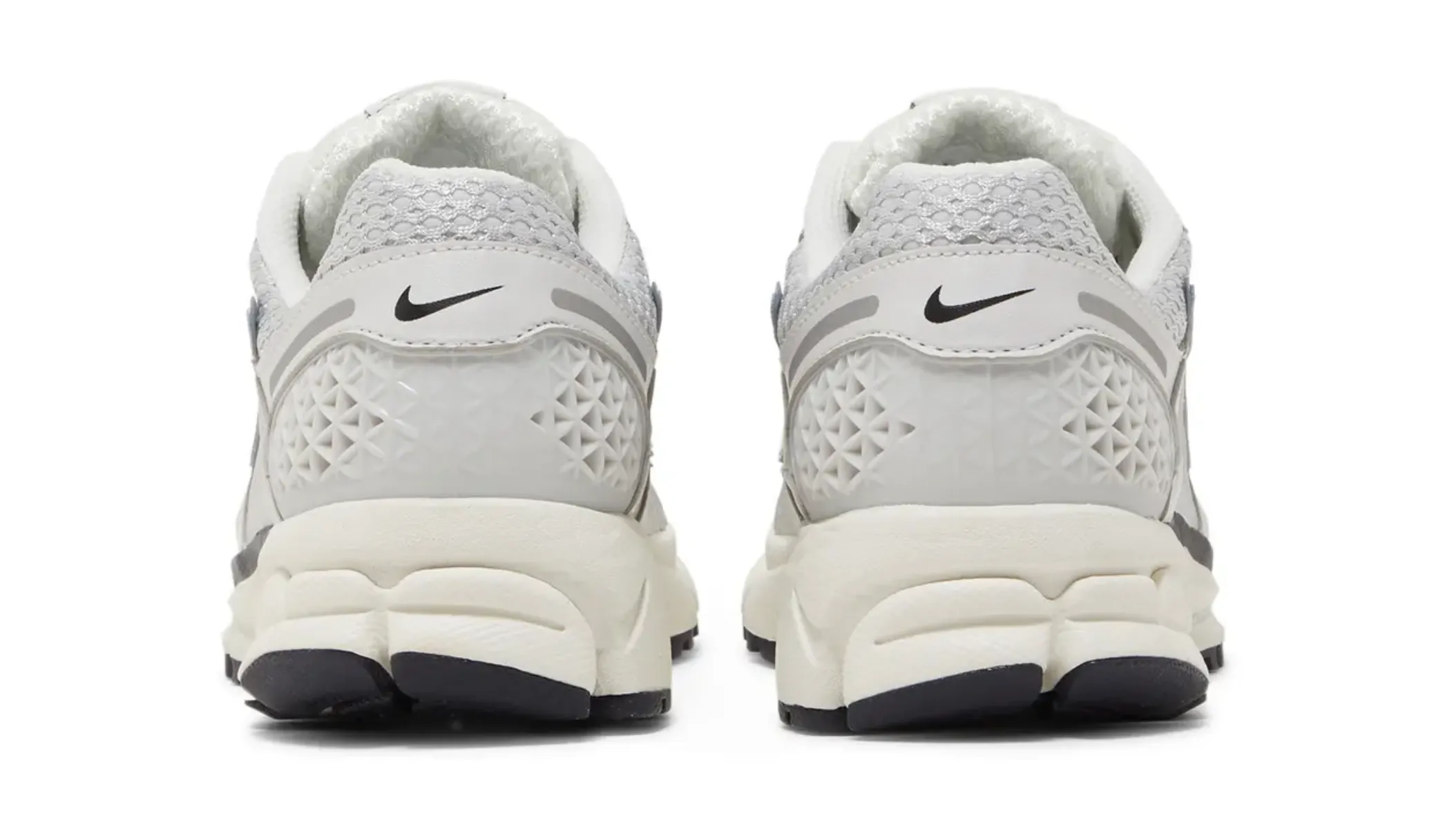 Nike Zoom Vomero 5 Photon Dust Metallic Silver (Women's)