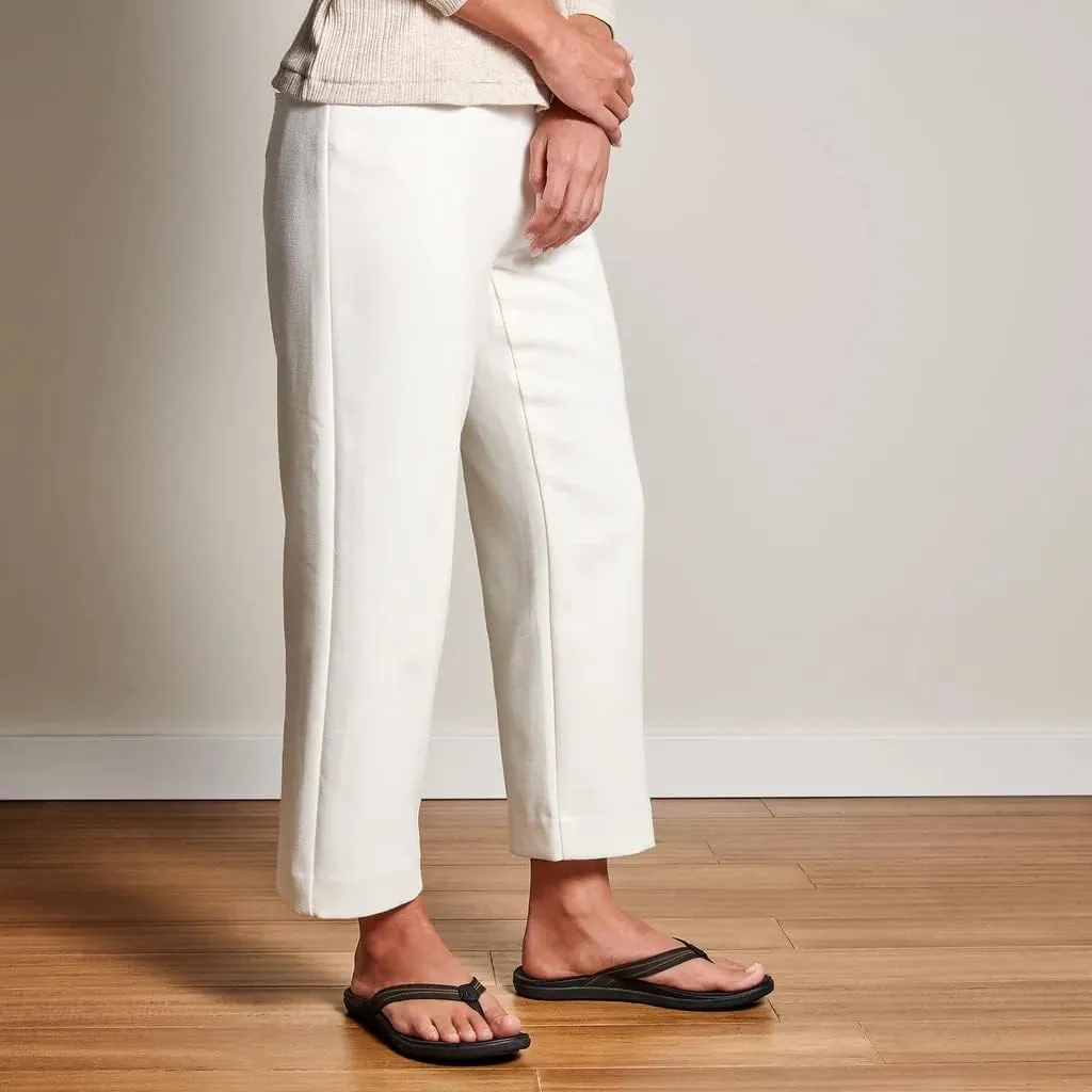 OLUKAI 'Aukai Women's Beach Sandals, Soft Leather Flip-Flop Slides with Non Marking Outsoles, Lightweight & All-Day Comfort