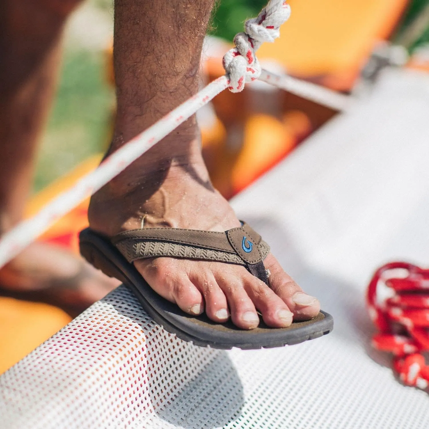 OLUKAI Ohana Koa Men's Beach Sandals, Quick-Dry Flip-Flop Slides, Water Resistant & Lightweight, Compression Molded Footbed & Soft Comfort Fit