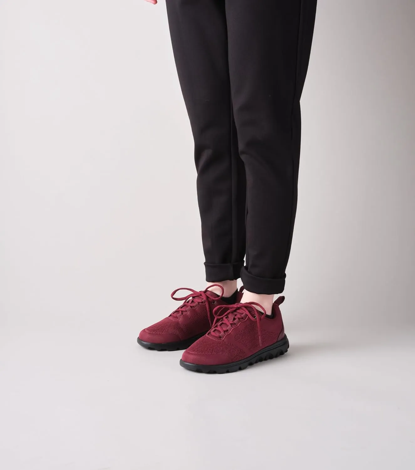 Propét Women's TravelActiv Sneaker