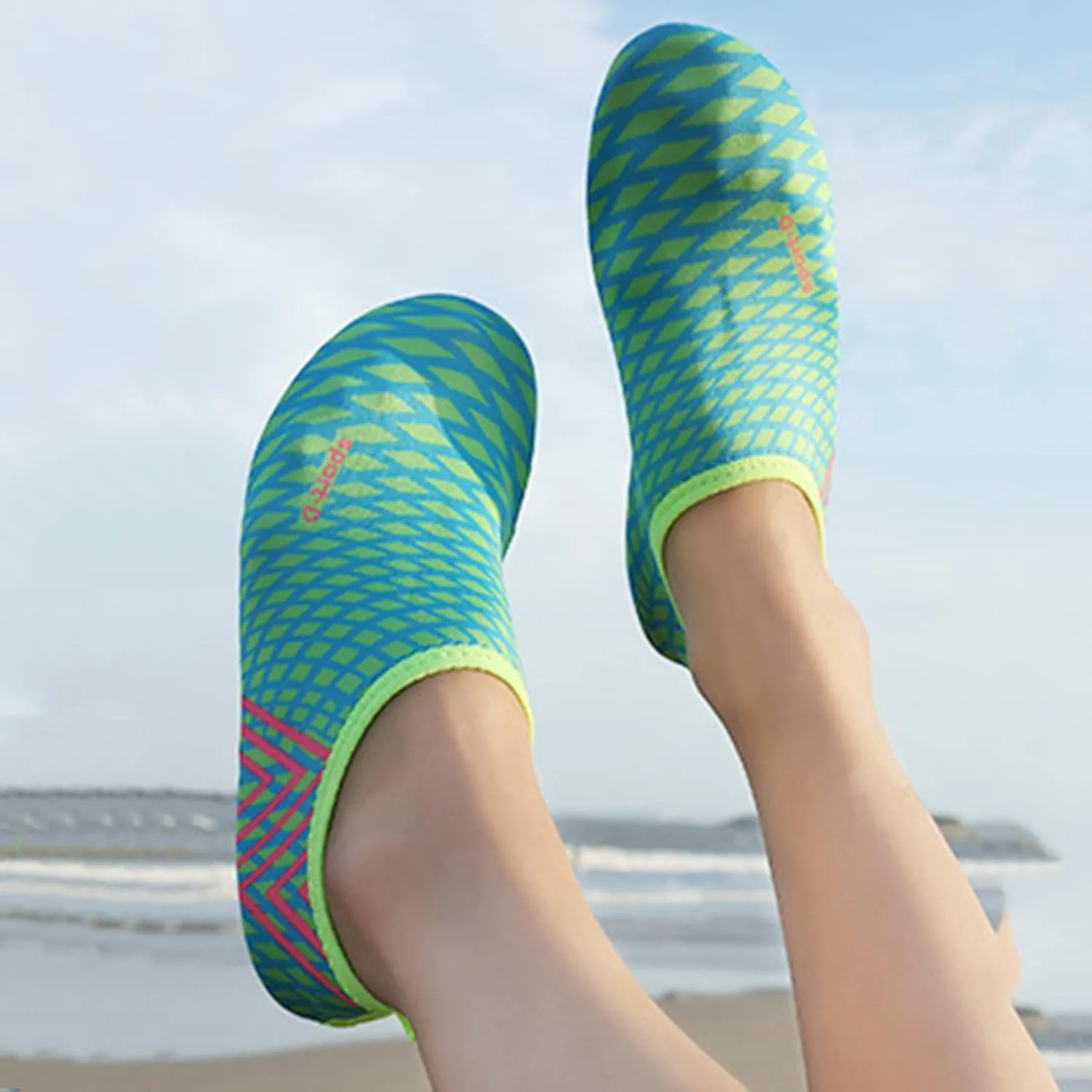 Quick Dry Aqua Water Shoes Barefoot Beach Swim Pool Shoes for Women Men Outdoor Sports Hiking Surf Yoga Lightweight Non Slip Footwear