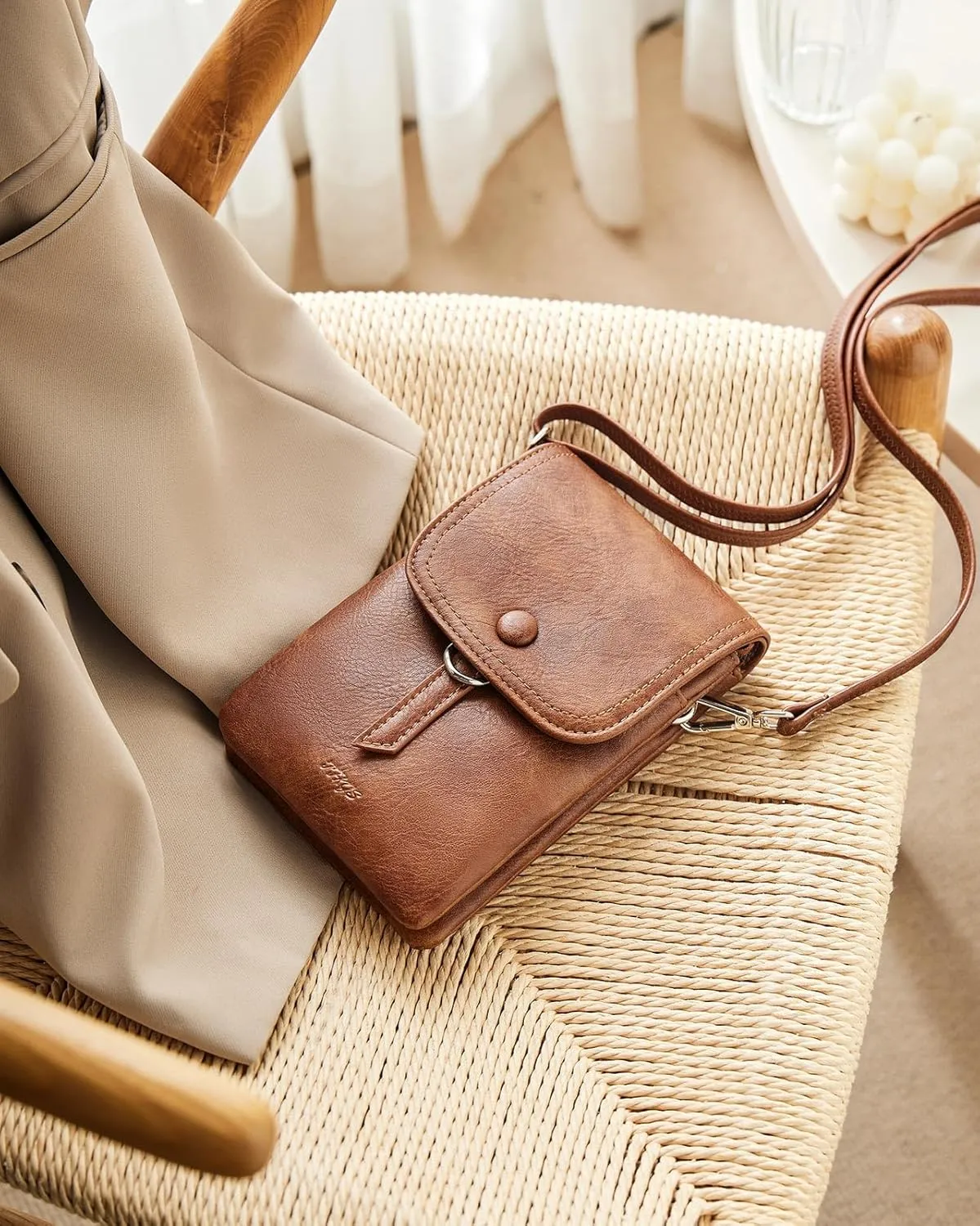 Small Crossbody Bags for women,Soft Leather Cell Phone Purse Lightweight,Little Crossbody Purses Women Trendy with Card slots
