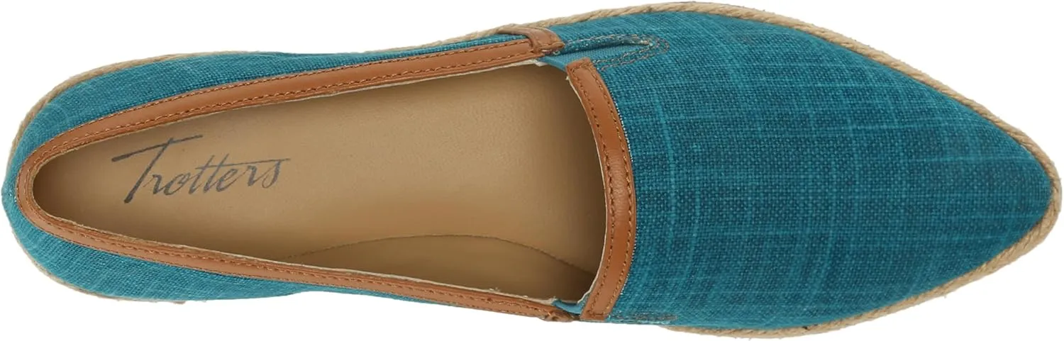 Trotters Women's Estelle Loafer