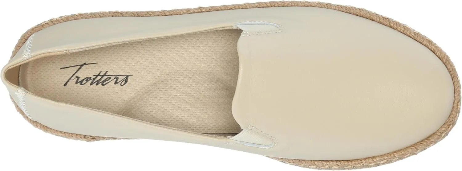 Trotters Women's Poppy Loafer Flat