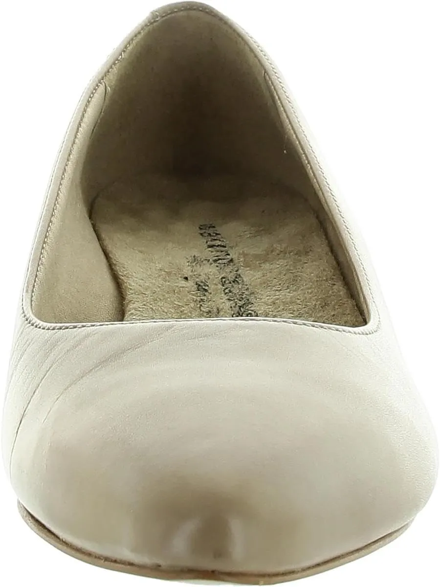Walking Cradles Women's Reece Pointed Toe Flat