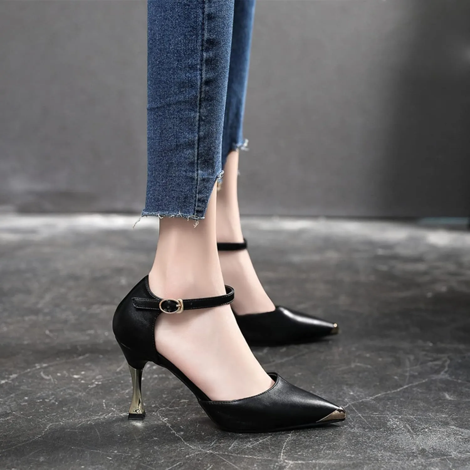 WOilERQ Women's Pointed Toe High Heels Closed Toe Heels Stiletto Flat Stiletto Sandals One Pedal High Heel Summer Nightclub Head Show High Heels Suitable for Women