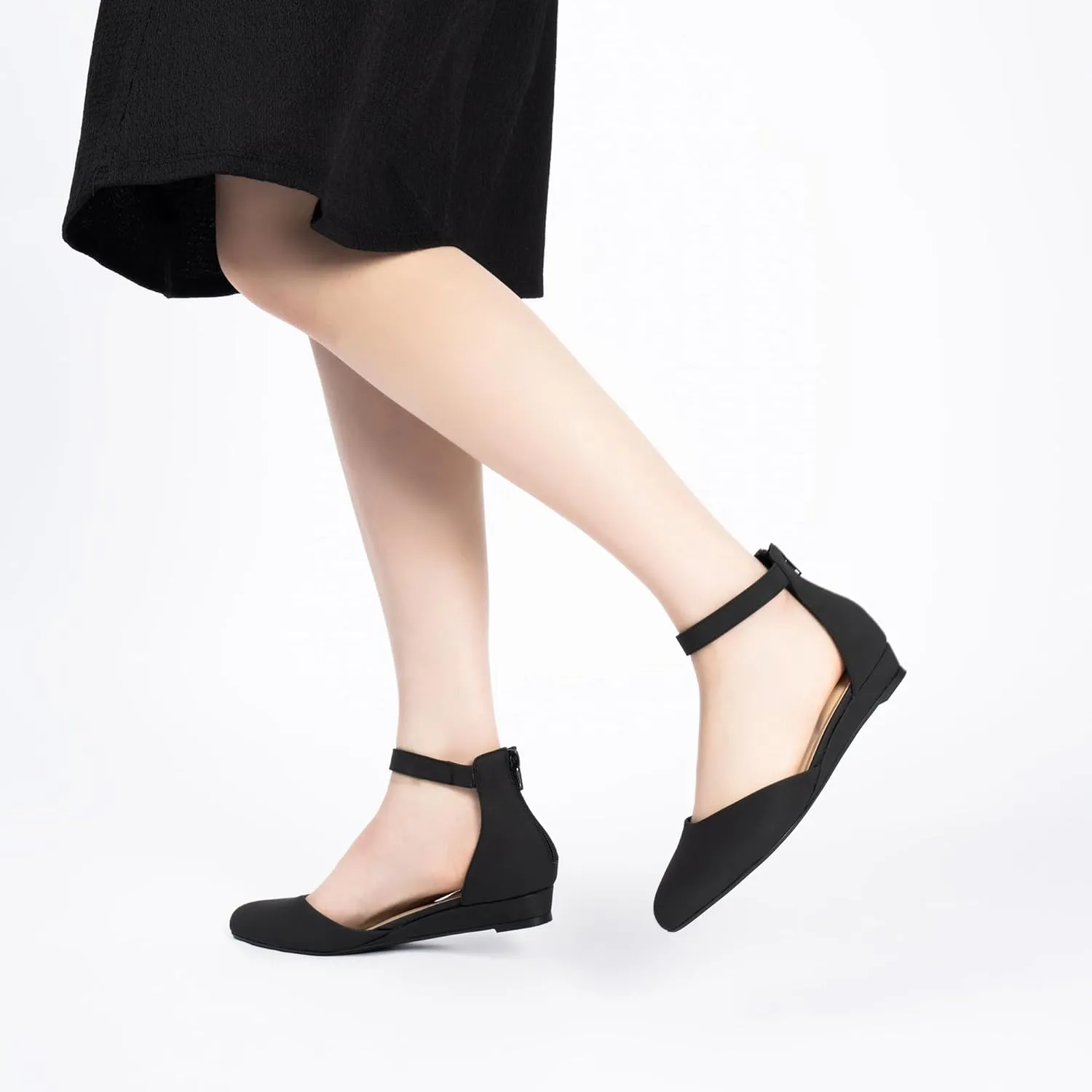 Women Flat Shoes with Ankle Strap, Low Wedge Heel Flats for Women, Comfortable Pointed Toe Dress Shoes for Work Business Wedding