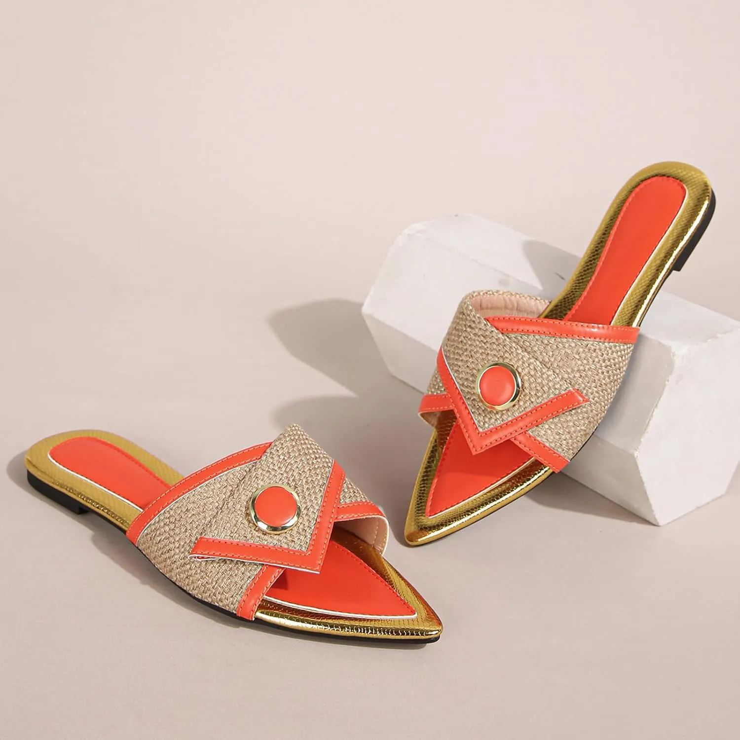 Women's Linen Fashion Pointed Toe Flat Slides Sandals Comfortable Lightweight Non-Slip Open Toe Slip On Summer Beach Slippers