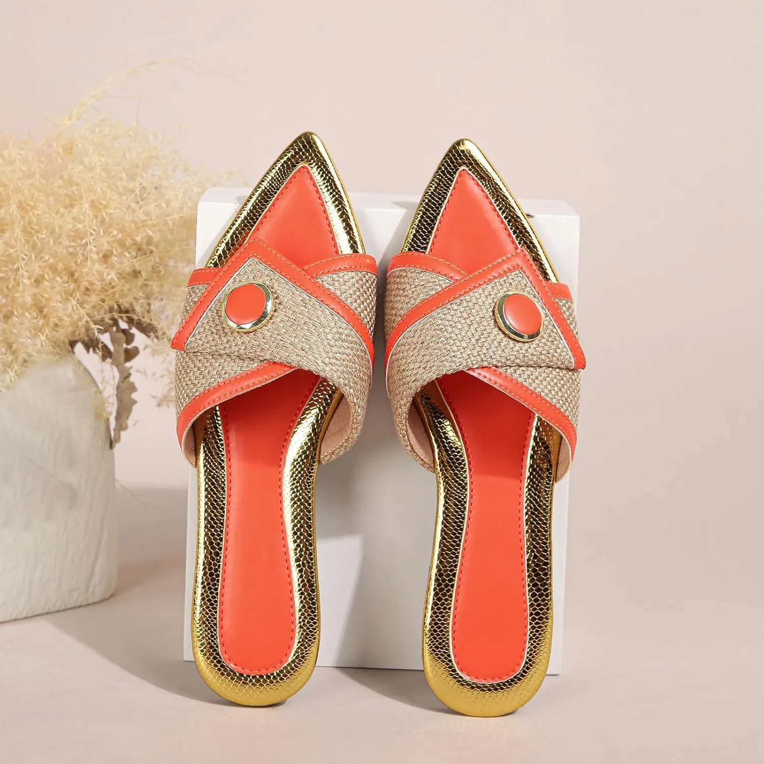 Women's Linen Fashion Pointed Toe Flat Slides Sandals Comfortable Lightweight Non-Slip Open Toe Slip On Summer Beach Slippers