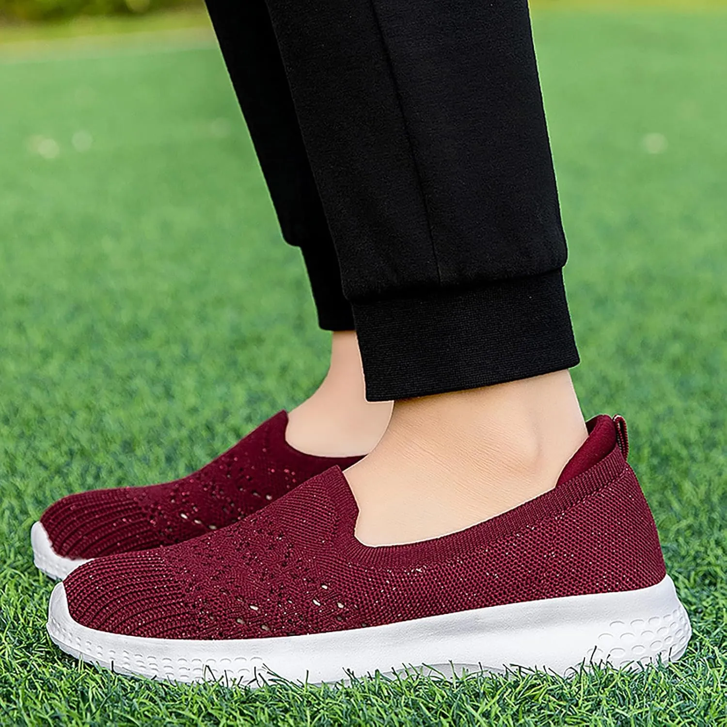 Women's Slip On Mesh Knit Flat Soft Sole Walking Shoes,Summer Non-Slip Breathable Athletic Comfortable Work Memory Foam Lightweight Flat Loafer Nurse Mom Shoes Sneakers