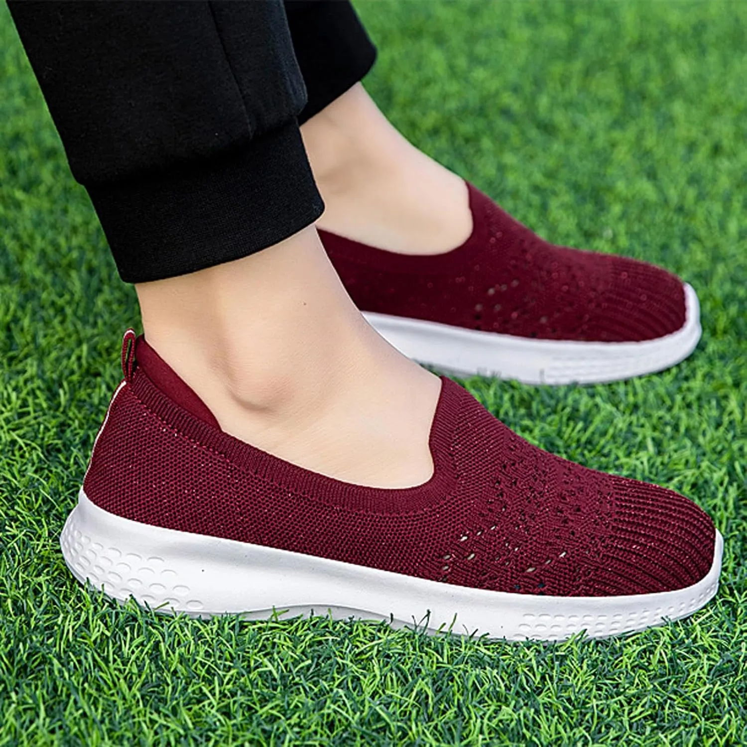 Women's Slip On Mesh Knit Flat Soft Sole Walking Shoes,Summer Non-Slip Breathable Athletic Comfortable Work Memory Foam Lightweight Flat Loafer Nurse Mom Shoes Sneakers
