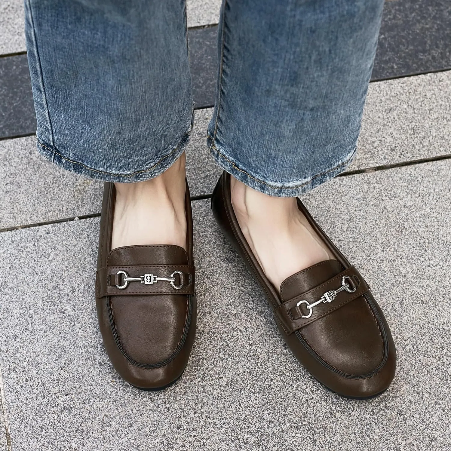 Women's Wide Loafers Casual Slip on Flat Shoes Women's Comfort Penny Loafers with Arch Support Women Dressy Moccasins